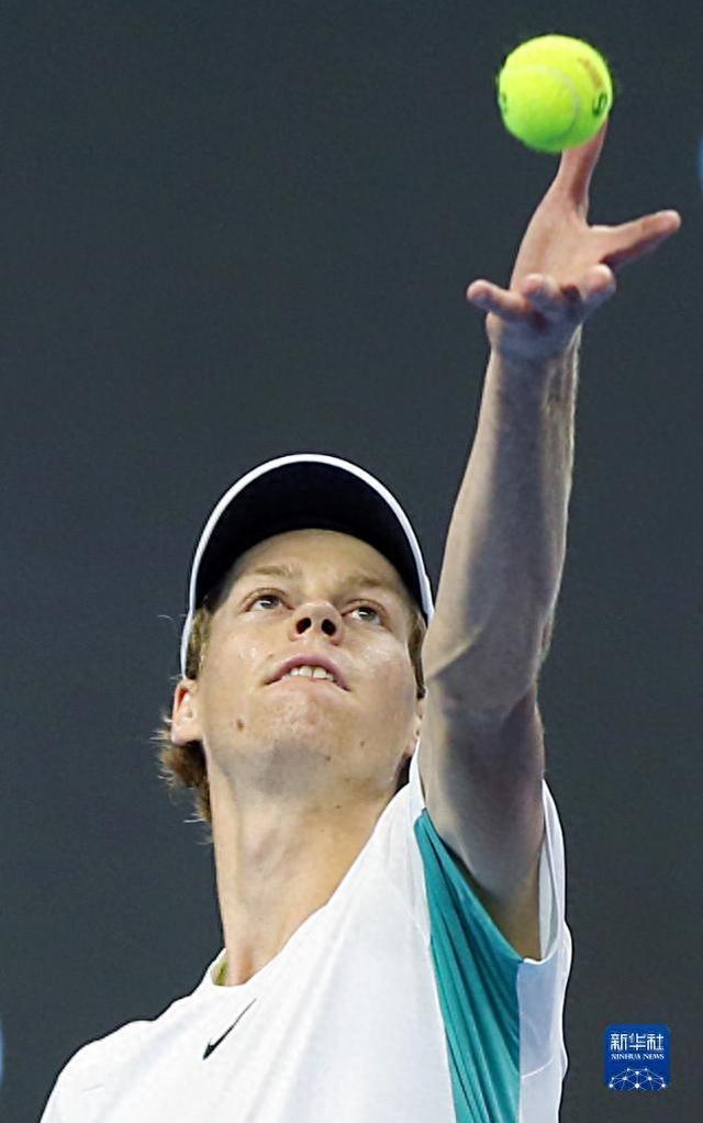 表现出色 表现出色